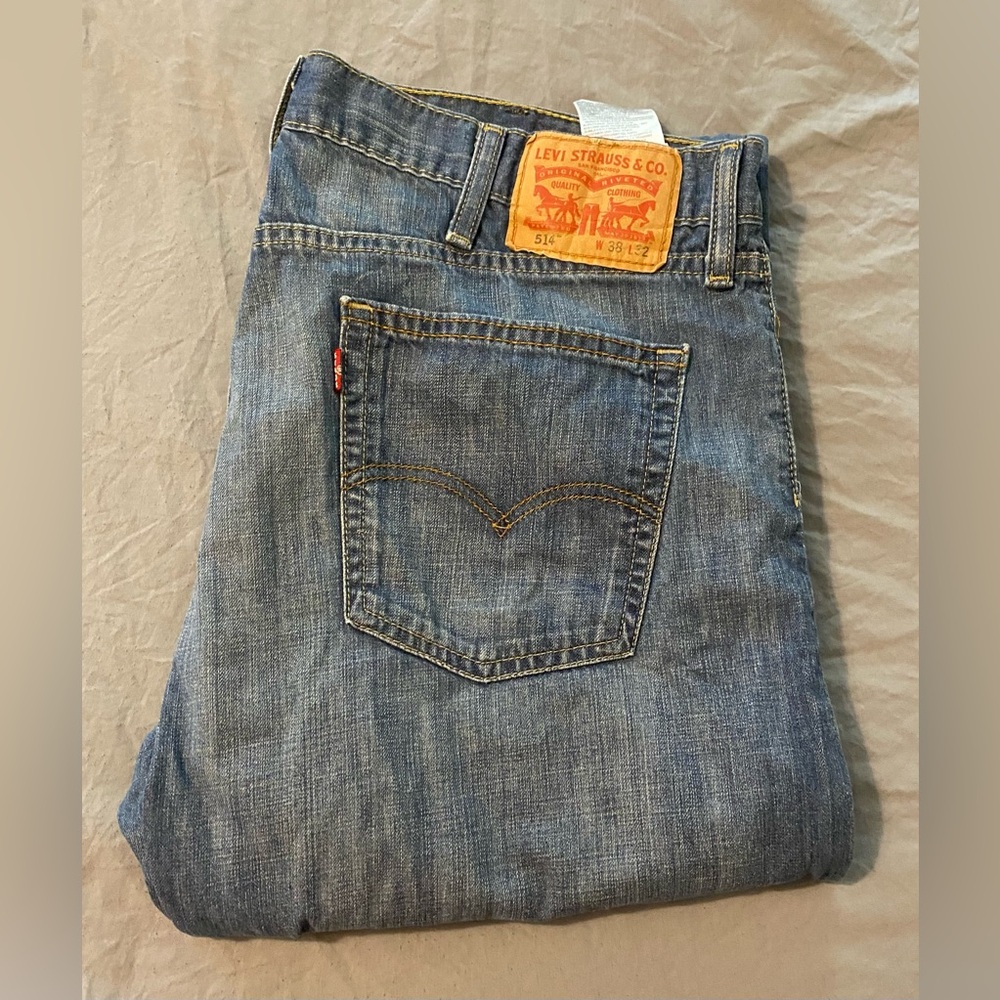 Levi’s 514 Straight Fit Men’s Jeans Size 38x32 100% Cotton